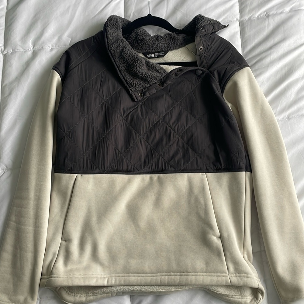 Northface Pullover - image 1